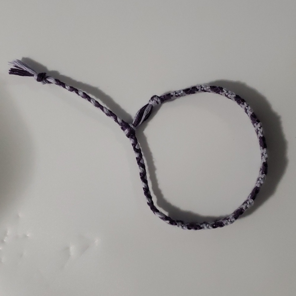 Handmade heart pattern braclet - Picture 3 of 9